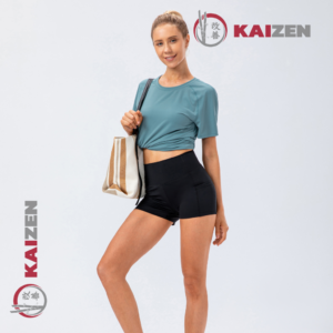 Short corto negro con bolsillo