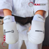 guantin-blanco1-6e47b93409081bbf0717576911845251-1024-1024.png Guantin blanco Karate KAIZEN
